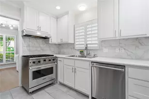 12515 Queensbury Ln, Houston, TX 77024 - Photo 11