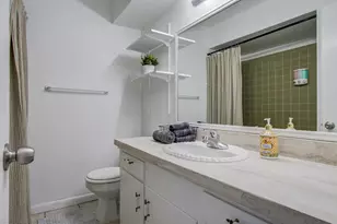 5542 Holly St, Houston, TX 77081 - Photo 5