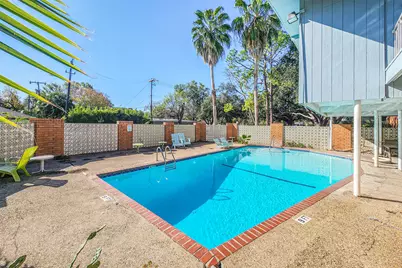 5542 Holly Street #209, Houston, TX 77081 - Photo 17