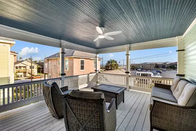 2207 Bernardo De Galvez, Galveston, TX 77550 - Photo 41