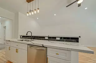 4934 Malmedy Unit Rd, Houston, TX 77033 - Photo 15