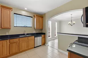 408 Eichwurzel Ln, Houston, TX 77009 - Photo 19