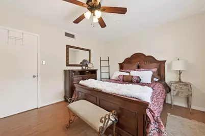 2822 Briarhurst Drive #52, Houston, TX 77057 - Photo 13
