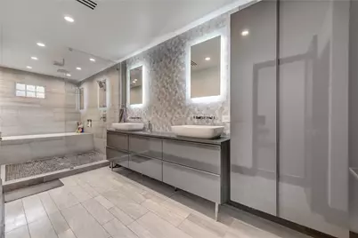 331 Gershwin Drive, Houston, TX 77079 - Photo 17