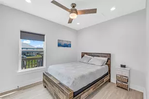 865 Kahla Dr, Crystal Beach, TX 77650 - Photo 19