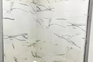 4515 Oxford St, Houston, TX 77022 - Photo 5