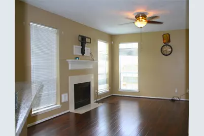 1235 Deer Ridge Drive, League City, TX 77573 - Photo 7
