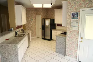 1235 Deer Ridge Dr, League City, TX 77573 - Photo 9
