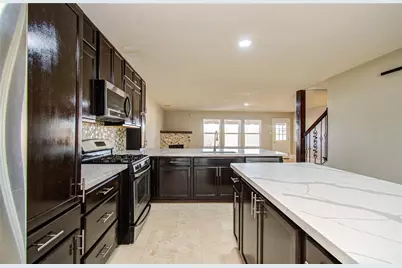 11719 Cabot Hill Street, Houston, TX 77044 - Photo 9