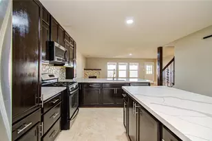 11719 Cabot Hill St, Houston, TX 77044 - Photo 9