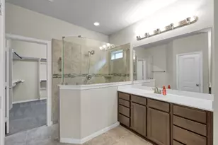 398 Rolling Hills Dr, Conroe, TX 77304 - Photo 25