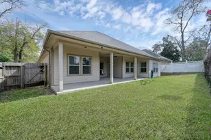 398 Rolling Hills Dr, Conroe, TX 77304 - Photo 37