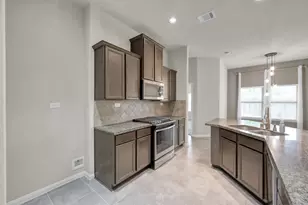 398 Rolling Hills Dr, Conroe, TX 77304 - Photo 13