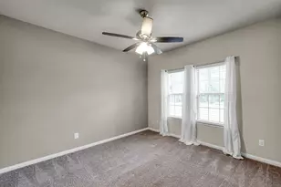 398 Rolling Hills Dr, Conroe, TX 77304 - Photo 25