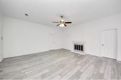 4922 E Laureldale Drive, Houston, TX 77041 - Photo 7