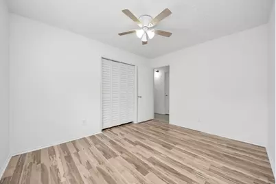 4922 E Laureldale Drive, Houston, TX 77041 - Photo 29
