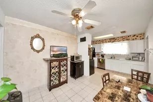 11610 Bowhead Dr, Houston, TX 77013 - Photo 13