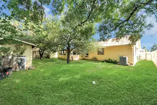 11610 Bowhead Dr, Houston, TX 77013 - Photo 31