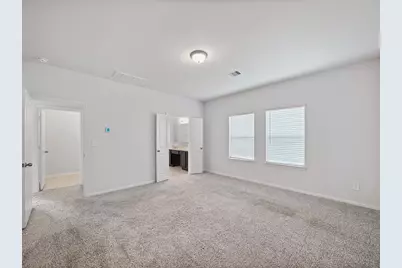15102 Wiltshire Castle Ln, Houston, TX 77044 - Photo 7