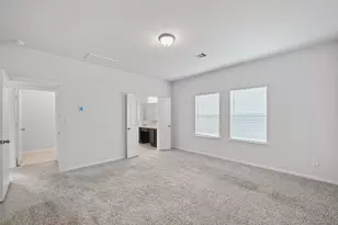 15102 Wiltshire Castle Ln, Houston, TX 77044 - Photo 7