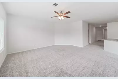 15102 Wiltshire Castle Ln, Houston, TX 77044 - Photo 5