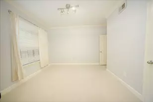 2255 Braeswood Park Dr, Houston, TX 77030 - Photo 13