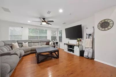 42 W Gaslight Place, The Woodlands, TX 77382 - Photo 11