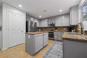 42 W Gaslight Pl, The Woodlands, TX 77382 - Photo 17