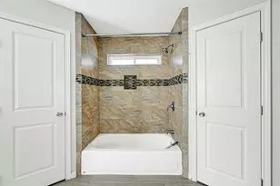 5343 Royal Pkwy, Friendswood, TX 77546 - Photo 11