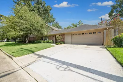 127 Fawnlake Drive, Houston, TX 77079 - Photo 3