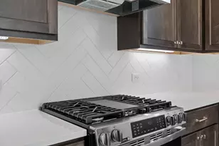 11919 Canal View Blvd, Mont Belvieu, TX 77523 - Photo 7