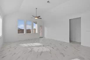 11919 Canal View Blvd, Mont Belvieu, TX 77523 - Photo 11