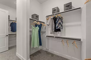 11919 Canal View Blvd, Mont Belvieu, TX 77523 - Photo 17