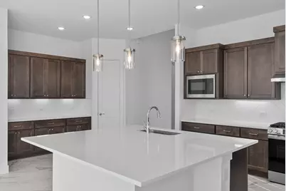 11919 Canal View Boulevard, Mont Belvieu, TX 77523 - Photo 5