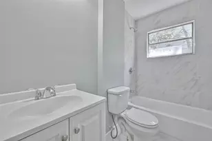 3918 Tavenor Ln, Houston, TX 77047 - Photo 11