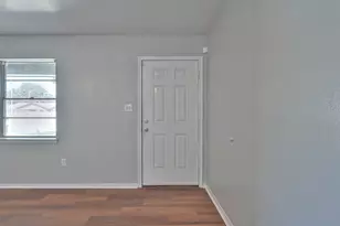 3918 Tavenor Ln, Houston, TX 77047 - Photo 3