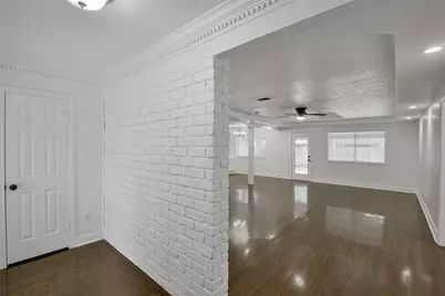 2075 Little Cedar Drive, Houston, TX 77339 - Photo 5