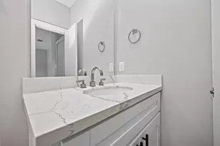 7814 De Priest St, Houston, TX 77088 - Photo 37