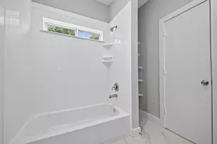 7814 De Priest St, Houston, TX 77088 - Photo 19