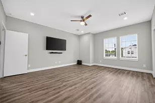 7814 De Priest St, Houston, TX 77088 - Photo 17