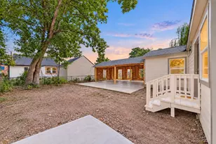 5317 Pease St, Houston, TX 77023 - Photo 31