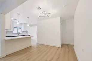 5317 Pease St, Houston, TX 77023 - Photo 9