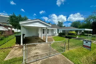 1606 Walton St, Houston, TX 77009 - Photo 1