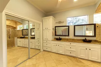 810 Ivy Wall Drive, Houston, TX 77079 - Photo 11