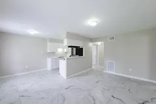 3206 Lobit Dr, Dickinson, TX 77539 - Photo 3