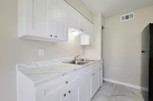 3206 Lobit Dr, Dickinson, TX 77539 - Photo 9