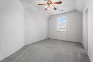 7 Canyon Wren Dr, Spring, TX 77389 - Photo 29
