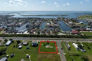 260 E Deberry Ave, Aransas Pass, TX 78336 - Photo 1