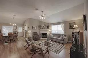 319 Leisure Ln, Montgomery, TX 77356 - Photo 3