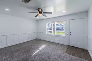 301 E Dumble St, Alvin, TX 77511 - Photo 5